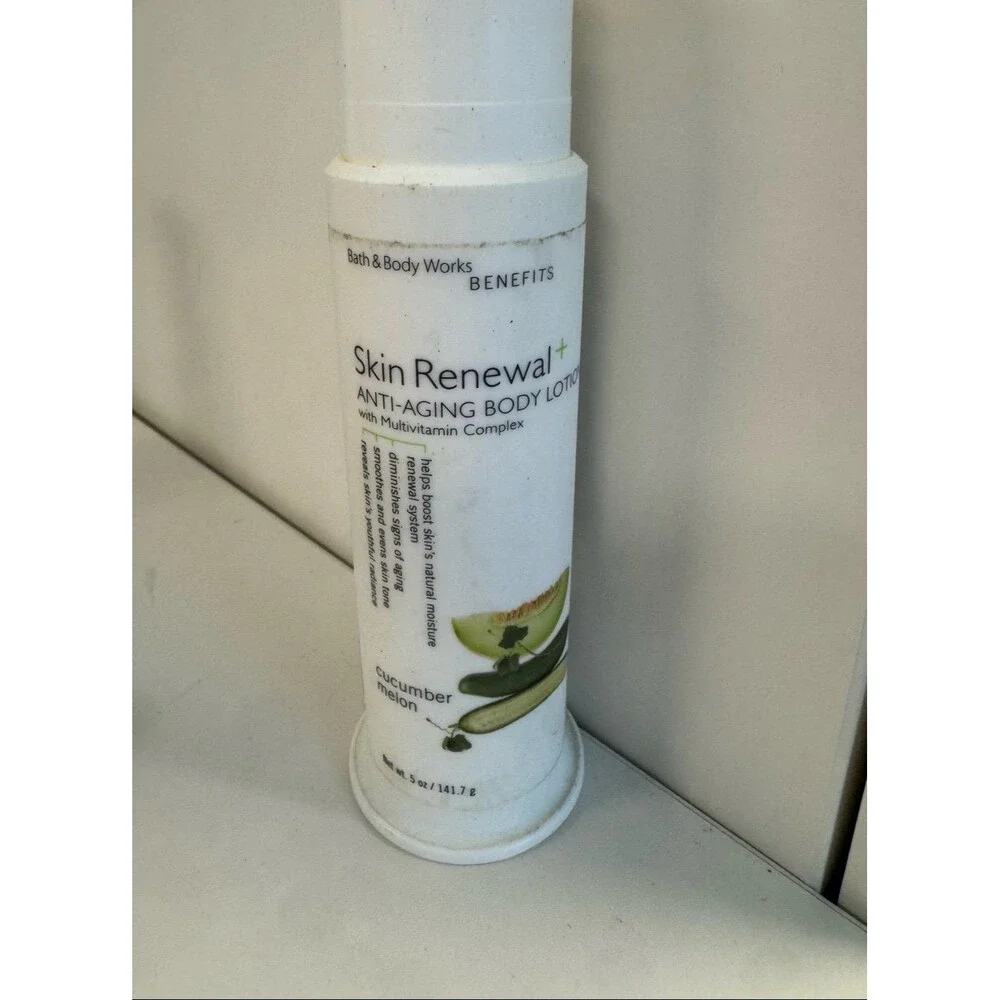 VTG Bath Body Works Cucumber Melon Anti- Aging Body Lotion Skin Renewal Therapy